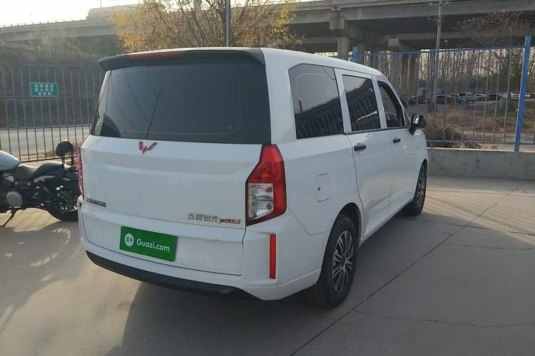 Used Wuling Hongguang PLUS 2020 1.5L Manual Standard Edition 7-Seater Rear Right 45 Deg