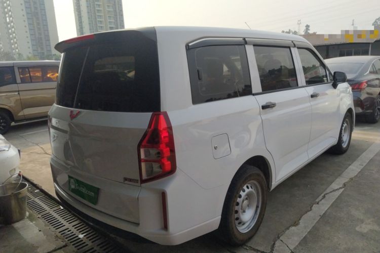 Used Wuling Hongguang PLUS 2020 1.5L Manual Standard Edition 7-Seater Rear Right 45 Deg
