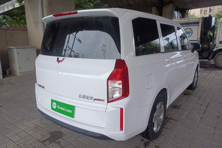 Used Wuling Hongguang PLUS 2020 1.5L Manual Comfort 7-Seater Rear Right 45 Deg