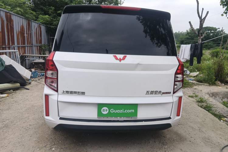 Used Wuling Hongguang PLUS 2020 1.5L Manual Standard Edition 5 Seats Rear