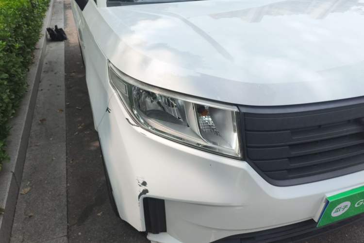 Used Wuling Hongguang PLUS 2020 1.5L Manual Standard Edition 5 Seats Right Front Headlight