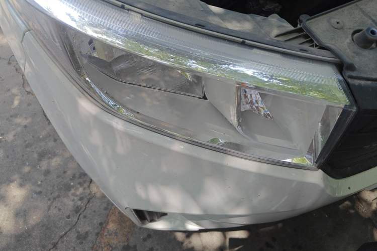 Used Wuling Hongguang PLUS 2020 1.5L Manual Standard Edition 5 Seats Right Front Headlight