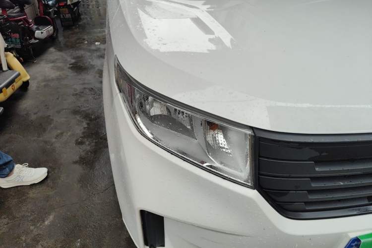 Used Wuling Hongguang PLUS 2020 1.5L Manual Standard Edition 5 Seats Right Front Headlight