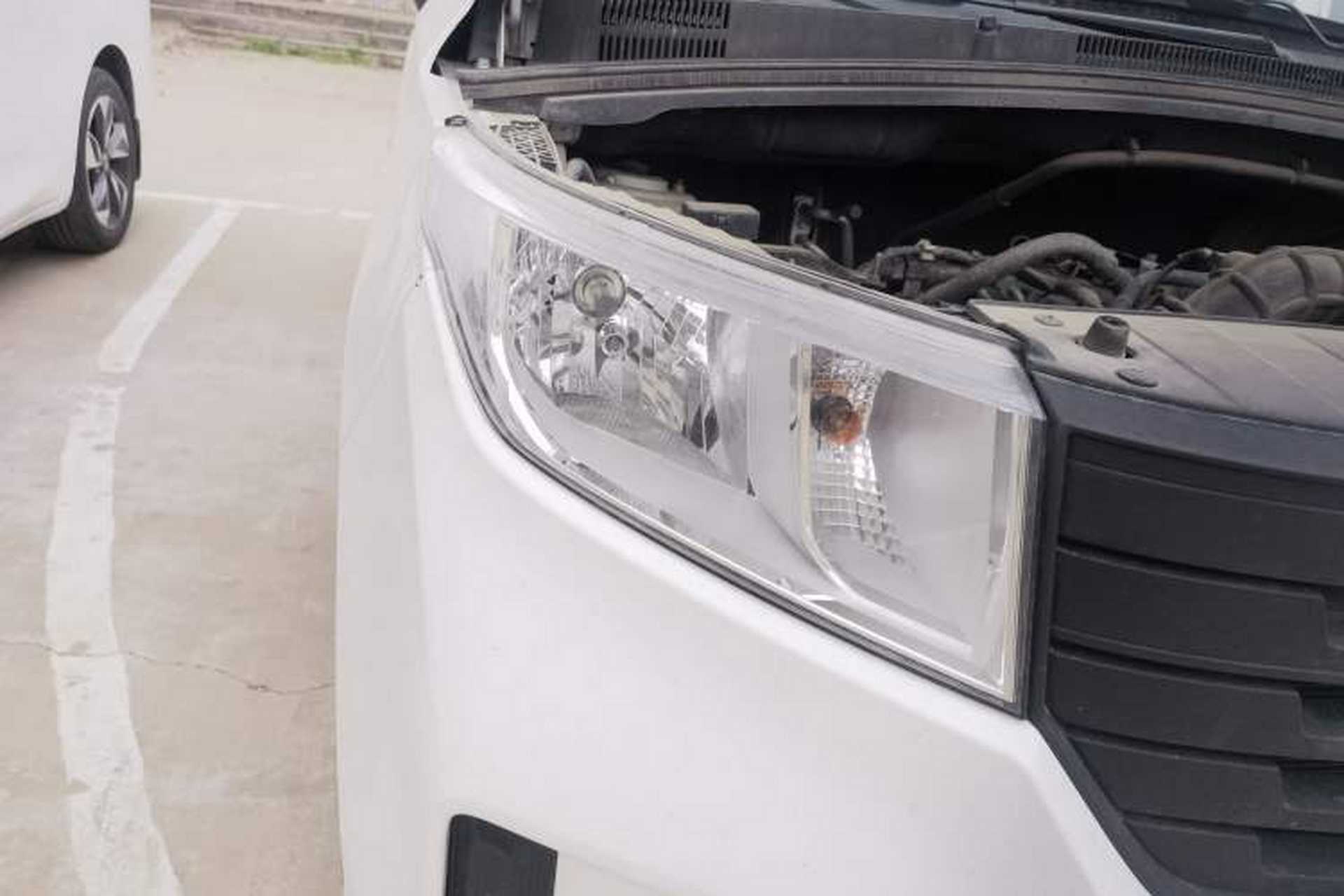 Used Wuling Hongguang PLUS 2020 1.5L Manual Standard Edition 5 Seats Right Front Headlight