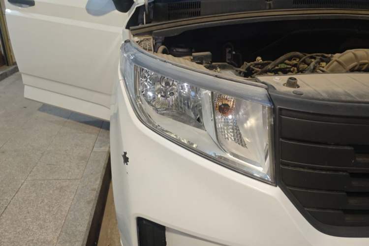 Used Wuling Hongguang PLUS 2020 1.5L Manual Standard Edition 5 Seats Right Front Headlight