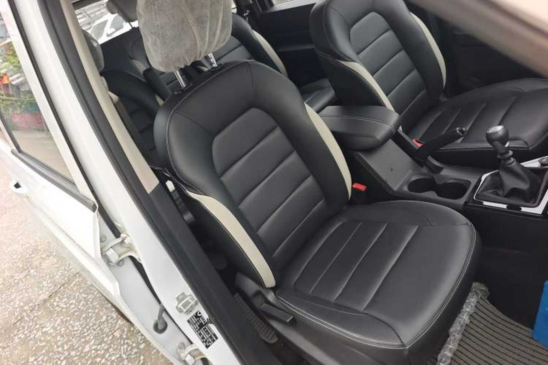 Used Wuling Hongguang PLUS 2020 1.5L Manual Comfort 7-Seater Right Front Seat