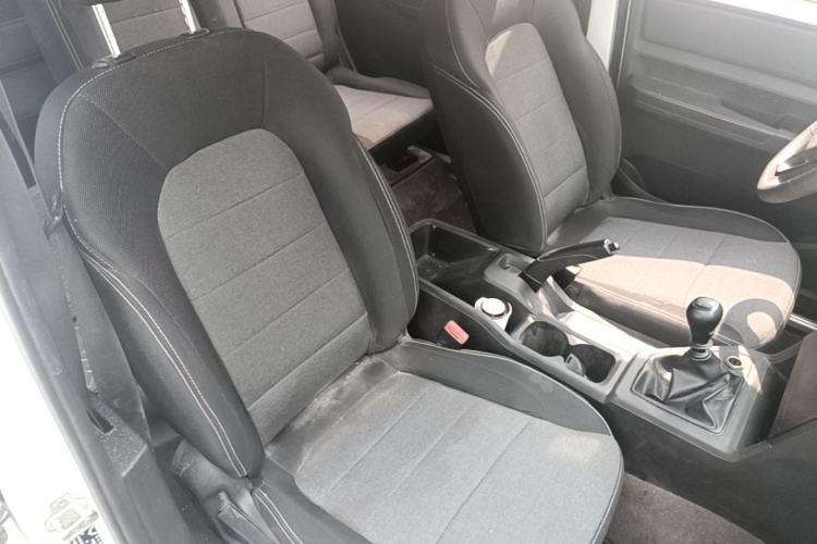 Used Wuling Hongguang PLUS 2020 1.5L Manual Standard Edition 7-Seater Right Front Seat
