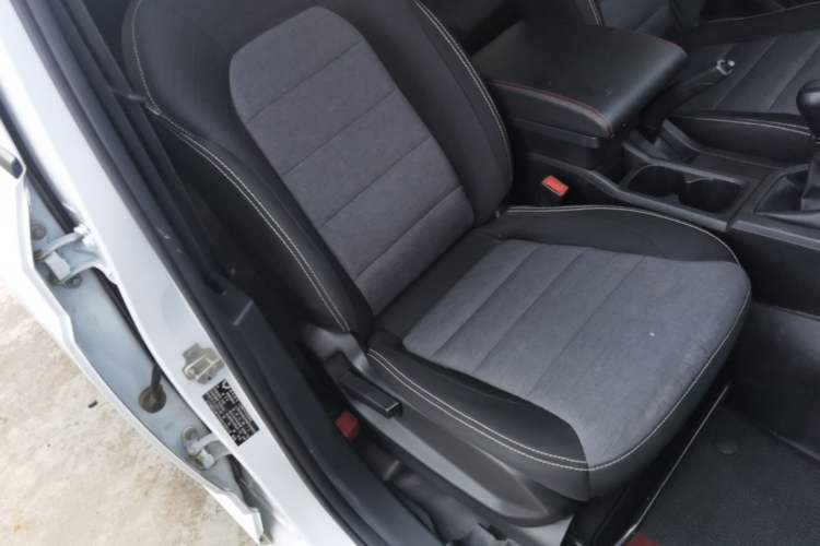 Used Wuling Hongguang PLUS 2020 1.5L Manual Standard Edition 7-Seater Right Front Seat
