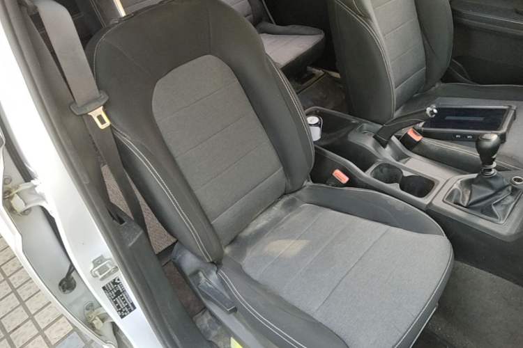 Used Wuling Hongguang PLUS 2020 1.5L Manual Standard Edition 7-Seater Right Front Seat