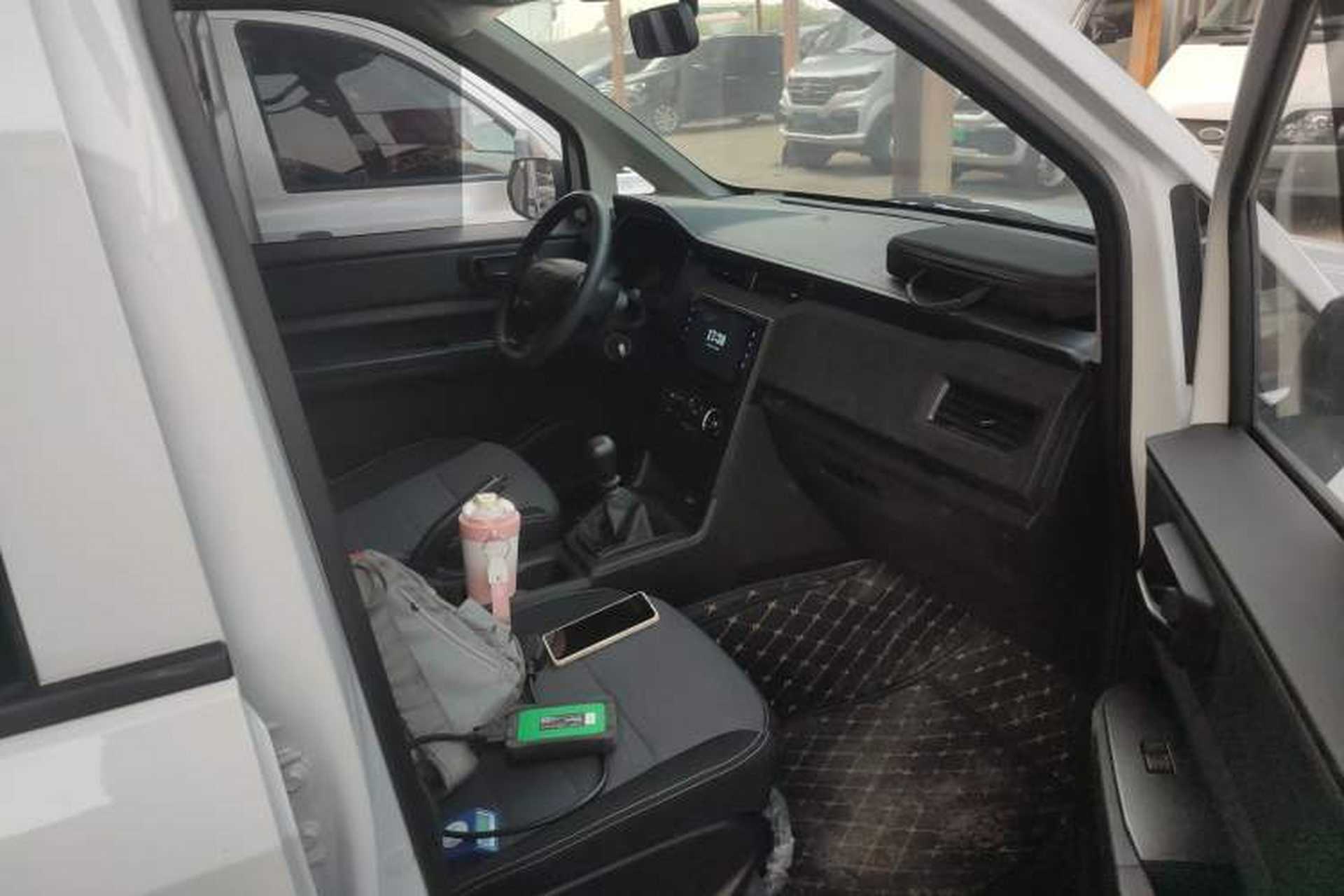 Used Wuling Hongguang PLUS 2020 1.5L Manual Standard Edition 5 Seats Right Front Seat
