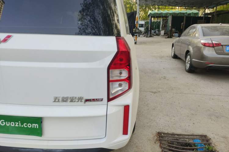 Used Wuling Hongguang PLUS 2020 1.5L Manual Standard Edition 5 Seats Right Rear Taillight