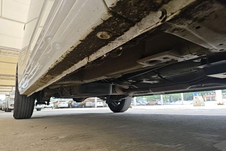 Used Wuling Hongguang PLUS 2020 1.5L Manual Standard Edition 5 Seats Right Side Sill