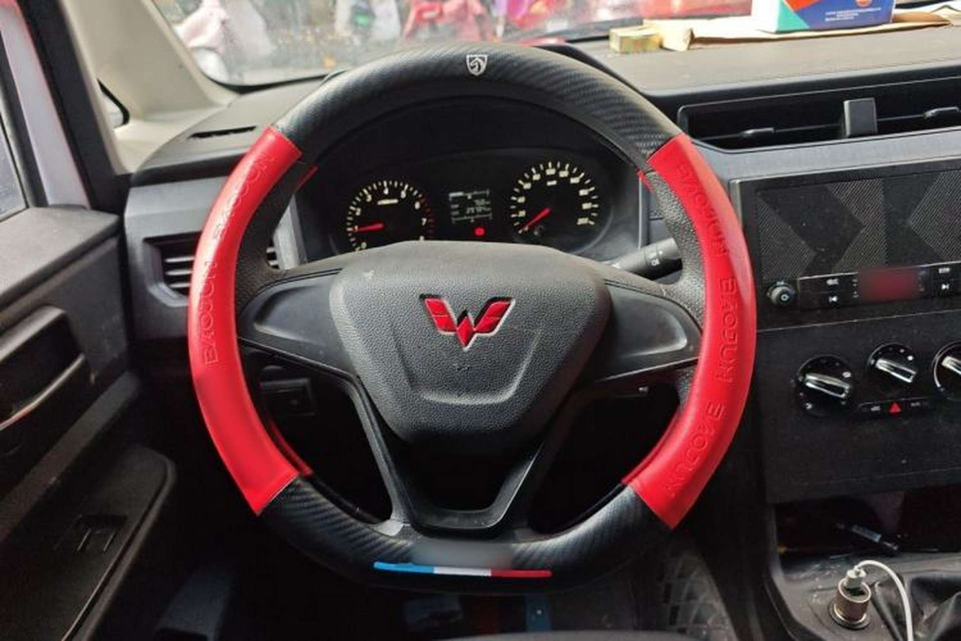 Used Wuling Hongguang PLUS 2020 1.5L Manual Standard Edition 7-Seater Steering Wheel
