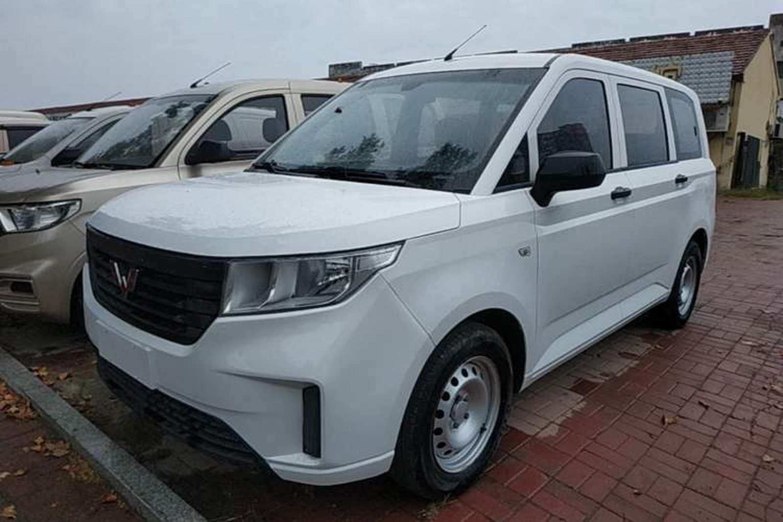 Фото Wuling с площадки