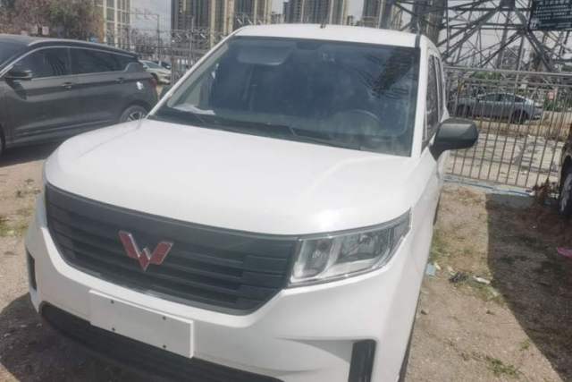 Used Wuling Hongguang PLUS 2020 1.5L Manual Standard Edition 5 Seats