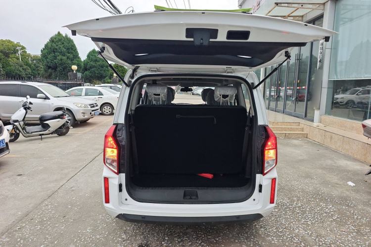 Used Wuling Hongguang PLUS 2020 1.5L Manual Comfort 7-Seater Trunk