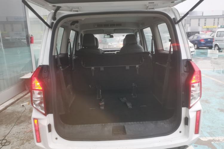 Used Wuling Hongguang PLUS 2020 1.5L Manual Comfort 7-Seater Trunk