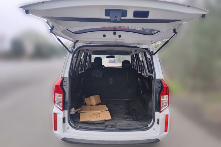 Used Wuling Hongguang PLUS 2020 1.5L Manual Standard Edition 5 Seats Trunk