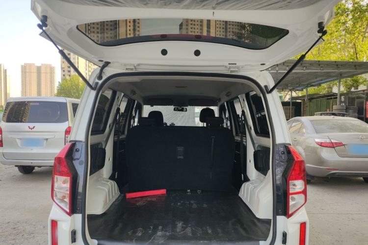 Used Wuling Hongguang PLUS 2020 1.5L Manual Standard Edition 5 Seats Trunk