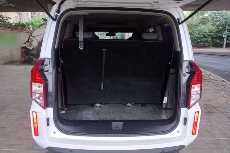 Used Wuling Hongguang PLUS 2020 1.5L Manual Comfort 7-Seater Trunk