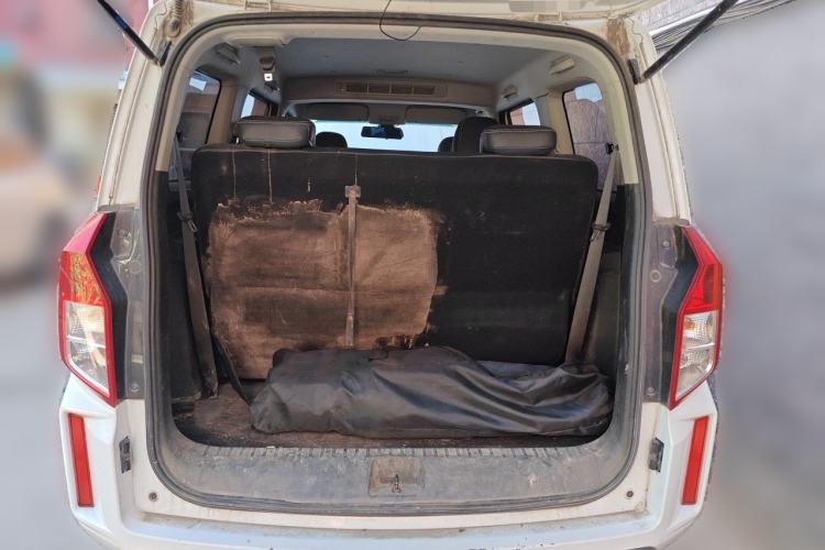 Used Wuling Hongguang PLUS 2020 1.5L Manual Comfort 7-Seater Trunk