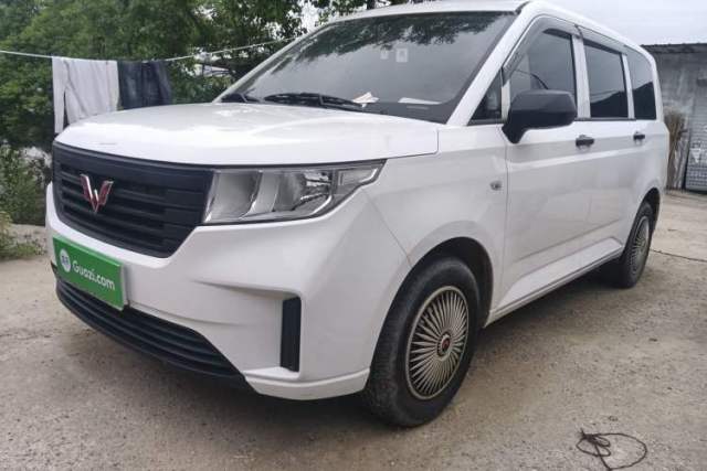 Used Wuling Hongguang PLUS 2020 1.5L Manual Standard Edition 5 Seats