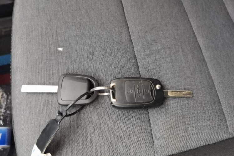 Used Wuling Hongguang PLUS 2020 1.5L Manual Standard Edition 7-Seater Vehicle Key