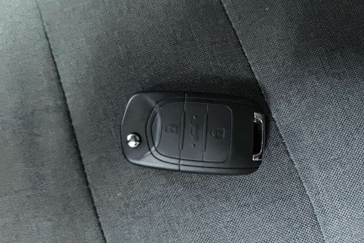 Used Wuling Hongguang PLUS 2020 1.5L Manual Standard Edition 7-Seater Vehicle Key