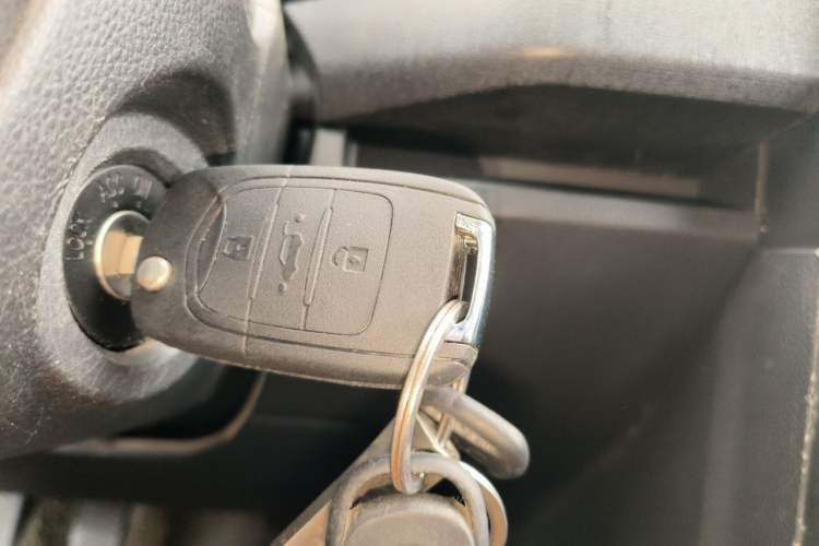 Used Wuling Hongguang PLUS 2020 1.5L Manual Standard Edition 5 Seats Vehicle Key