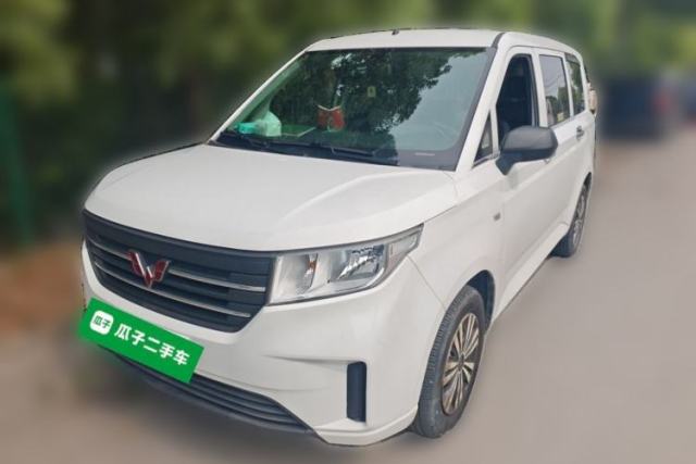 Used Wuling Hongguang PLUS 2020 1.5L Manual Standard Edition 5 Seats