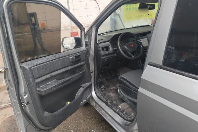Used Wuling Hongguang PLUS 2021 Commercial Version 1.5L Manual Standard Edition 7-Seater Driver Seat
