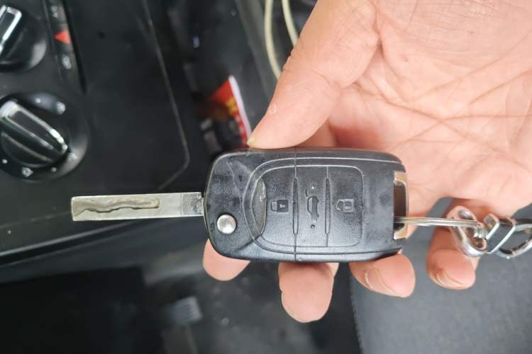 Used Wuling Hongguang PLUS 2021 Commercial Version 1.5L Manual Standard Edition 7-Seater Vehicle Key