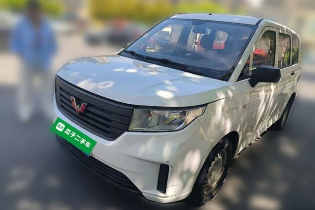 Used Wuling Hongguang PLUS 2021 Commercial Version 1.5T Manual Standard Edition 7-Seater