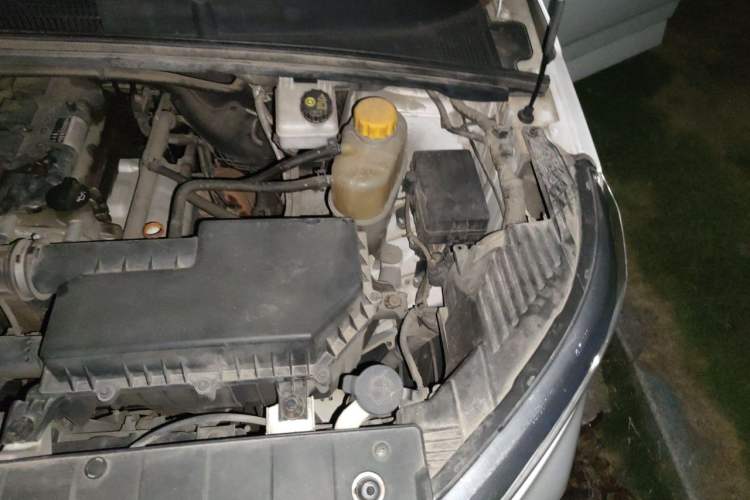 Used Wuling Hongguang PLUS 2021 Commercial Version 1.5L Manual Standard Edition 7-Seater Engine Bay Left