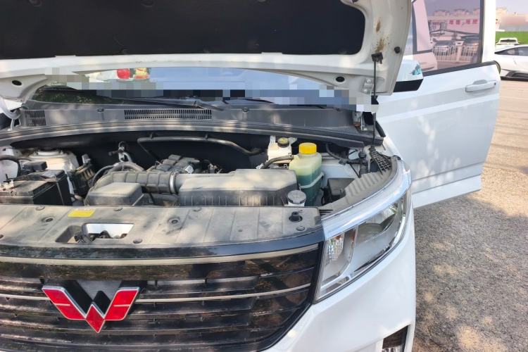Used Wuling Hongguang PLUS 2021 Commercial Version 1.5L Manual Standard Edition 7-Seater Engine Bay Left
