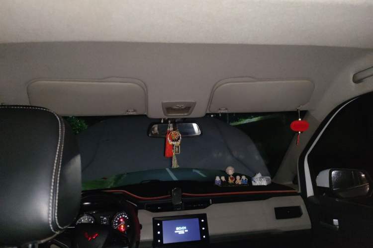 Used Wuling Hongguang PLUS 2021 Commercial Version 1.5L Manual Standard Edition 7-Seater Headliner