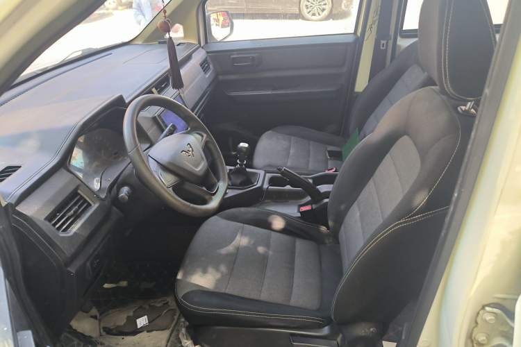 Used Wuling Hongguang PLUS 2021 Commercial Version 1.5T Manual Standard Edition 7-Seater Left Front Seat