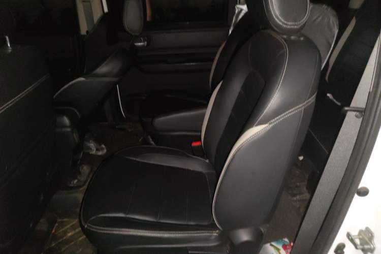 Used Wuling Hongguang PLUS 2021 Commercial Version 1.5L Manual Standard Edition 7-Seater Left Rear Seat