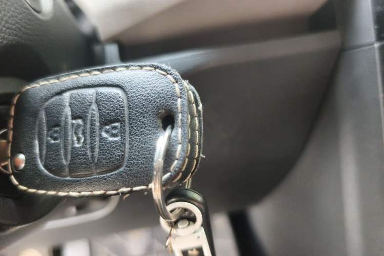 Used Wuling Hongguang PLUS 2021 Commercial Version 1.5L Manual Standard Edition 7-Seater Vehicle Key
