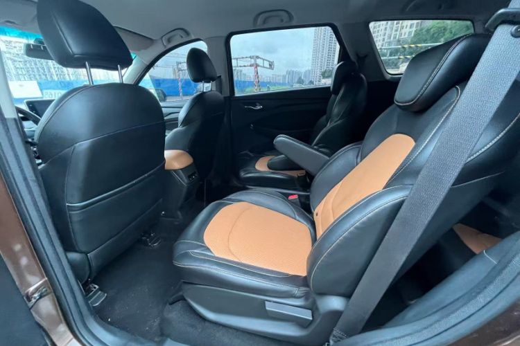Used Wuling Hongguang S3 2018 1.5L Manual Comfort Model China V Standard Interior 4