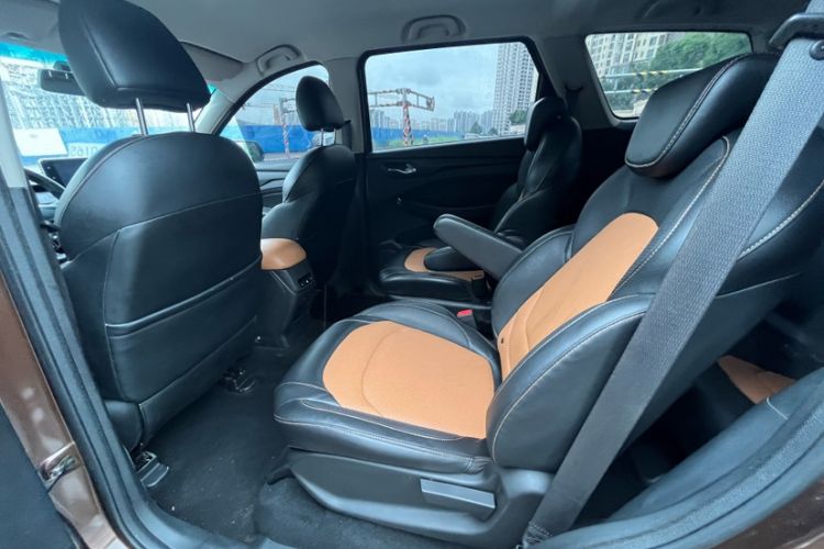 Used Wuling Hongguang S3 2018 1.5L Manual Comfort Model China V Standard Interior 5