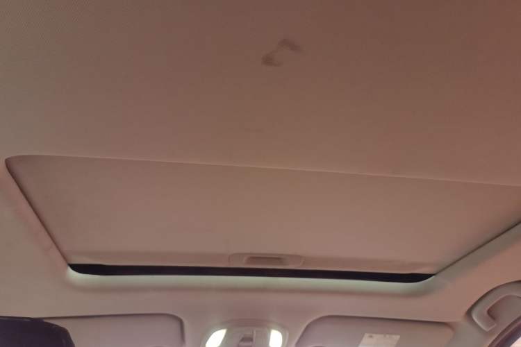 Used Wuling Hongguang S3 2018 1.5L Manual Luxury Model China V Standard Headliner