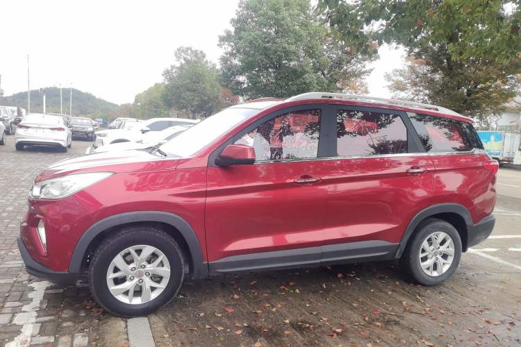 Used Wuling Hongguang S3 2018 1.5L Manual Luxury Model China V Standard Left Side