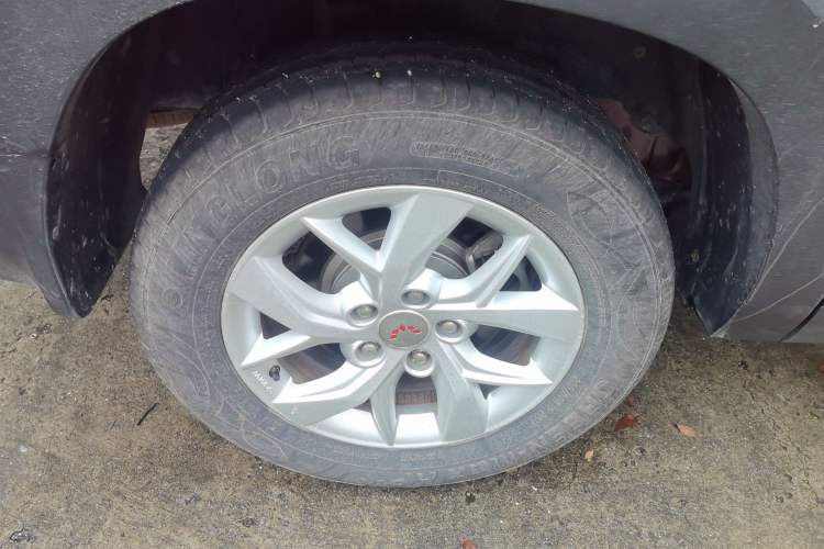 Used Wuling Hongguang S3 2018 1.5L Manual Luxury Model China V Standard Right Rear Wheel Hub