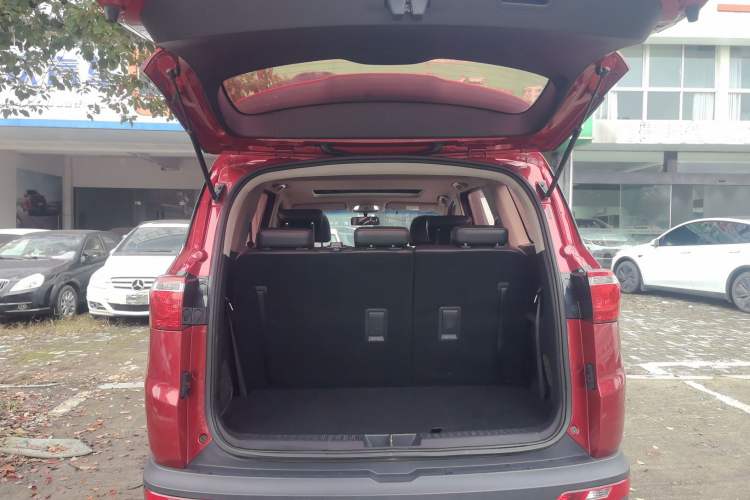 Used Wuling Hongguang S3 2018 1.5L Manual Luxury Model China V Standard Trunk