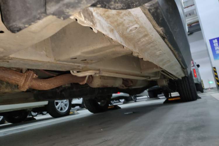 Used Wuling Hongguang S3 2019 1.5L Manual Comfort Model China VI Standard Left Side Sill