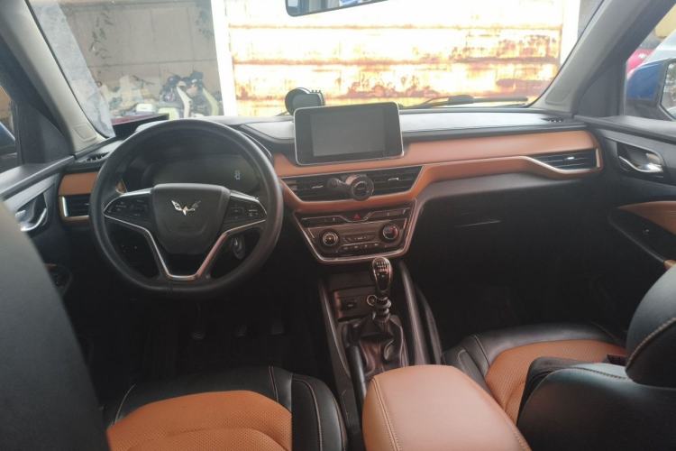 Used Wuling Hongguang S3 2018 1.5L Manual Luxury Model China V Standard Center Console