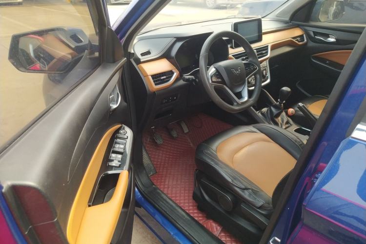 Used Wuling Hongguang S3 2018 1.5L Manual Luxury Model China V Standard Driver Seat