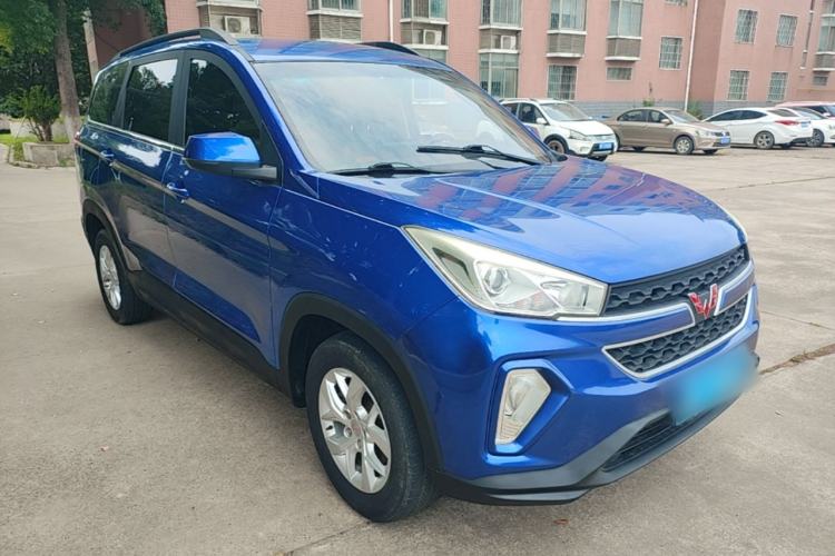 Used Wuling Hongguang S3 2018 1.5L Manual Comfort Model China V Standard Front Right 45 Deg