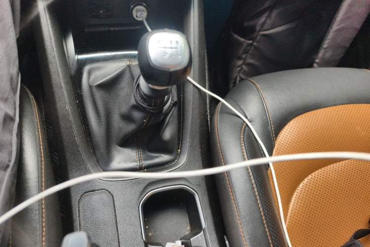 Used Wuling Hongguang S3 2018 1.5T Manual Luxury Model China V Standard Gear Lever